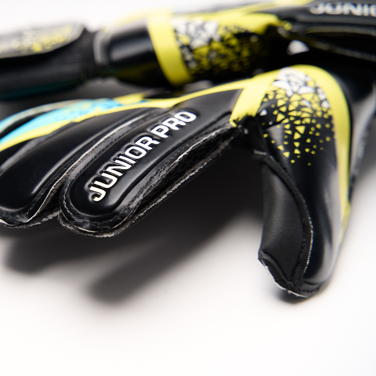 Перчатки вратарские TORRES Junior PRO детские профессиональные, Размер 6